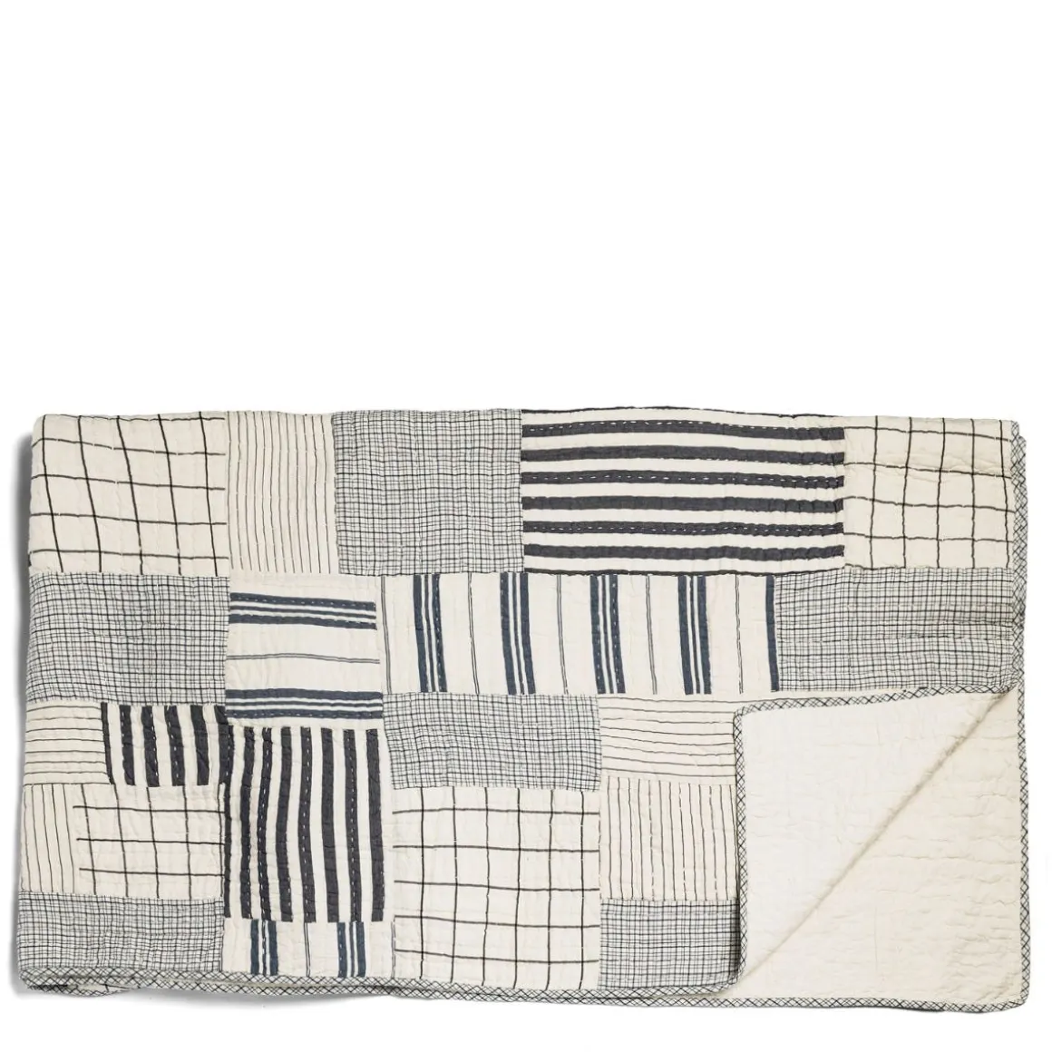 Patchwork Quilt Navy & White Large